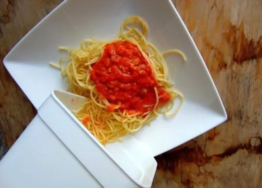 how to store leftover and cooked spaghetti bolognese