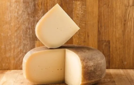 health and nutritional benefits of asiago cheese