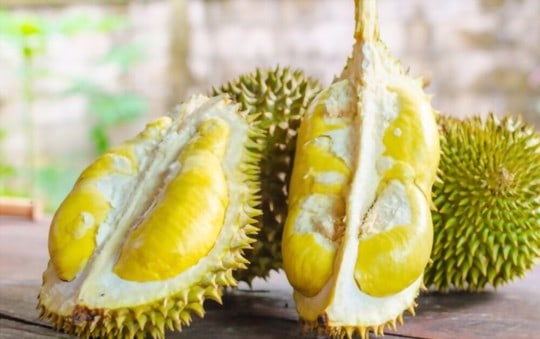 varieties of durian fruit