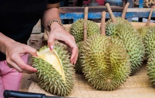 what does durian fruit smell like