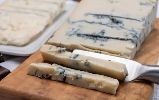 how to freeze gorgonzola cheese