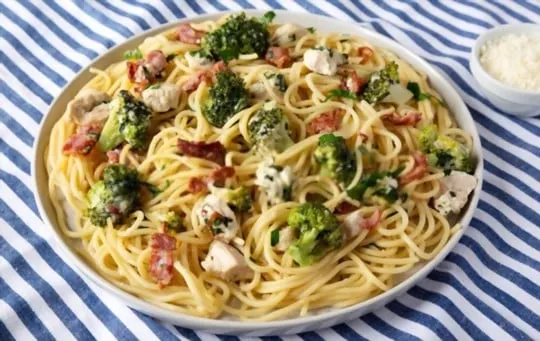 creamy broccoli bacon pasta