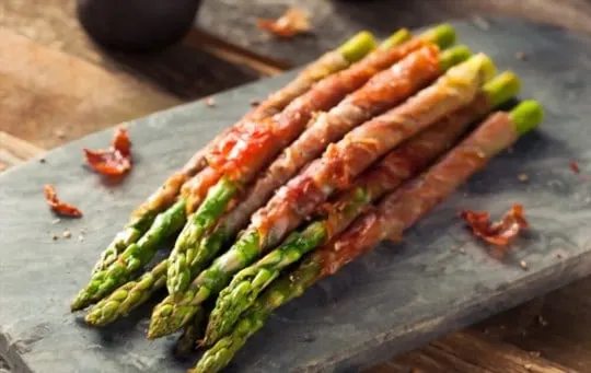 prosciuttowrapped asparagus with balsamic reduction