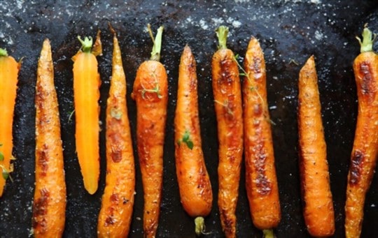 whole roasted carrots