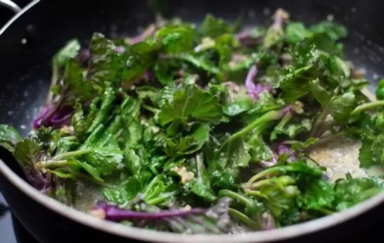sauted kale with onion and garlic