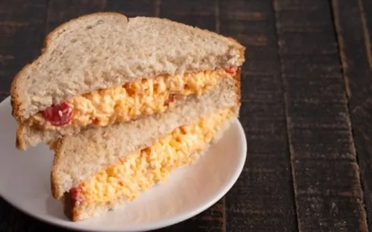 what to serve with pimento cheese best side dishes