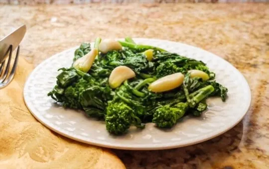 broccoli rabe with garlic and anchovies