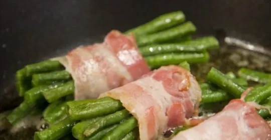 grandma green beans with bacon