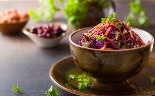 red cabbage and apple coleslaw