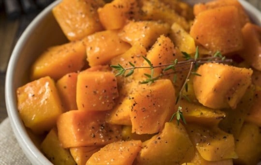 roasted butternut squash with pecans